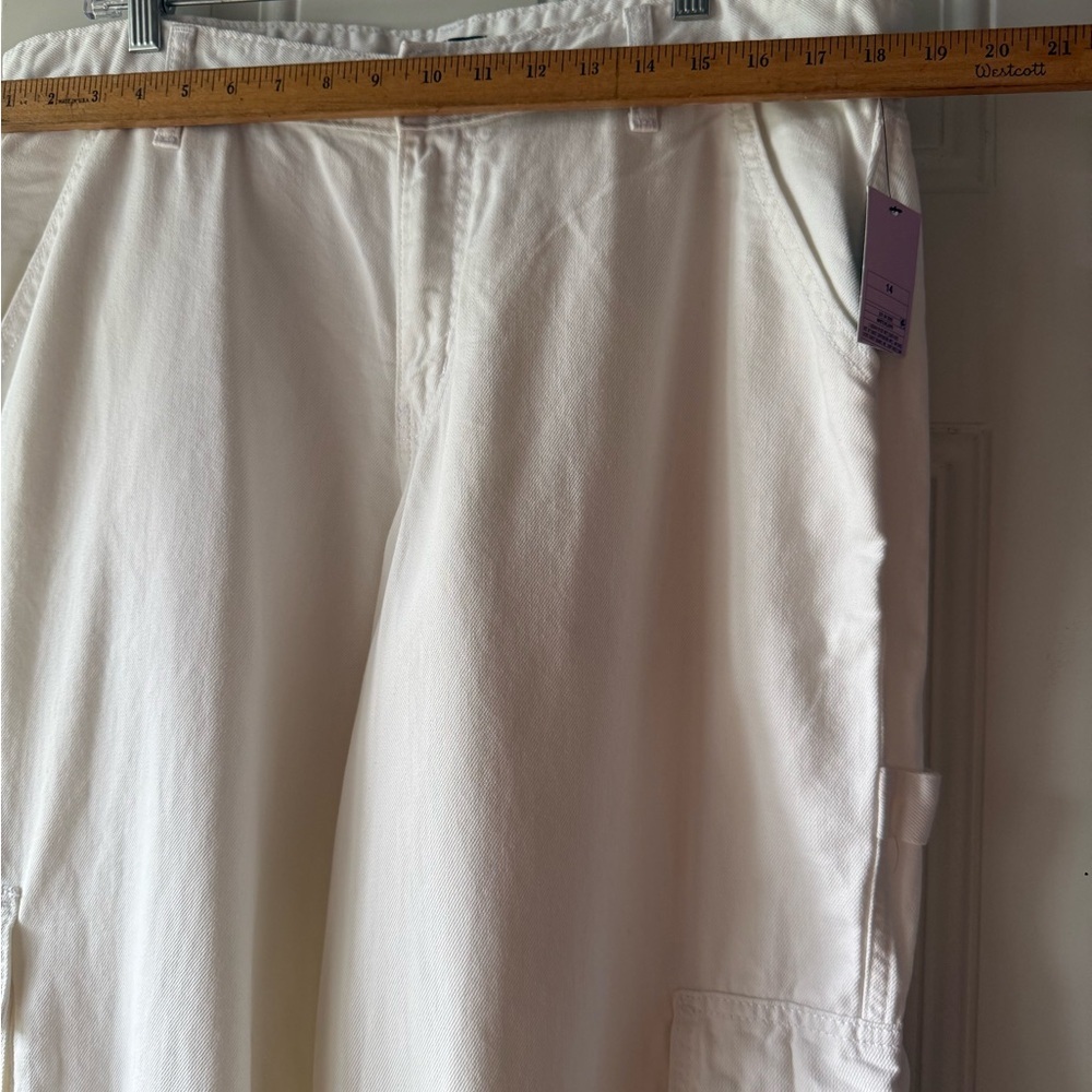 🎯60% OFF!Wild Fable White Mid Rise Cargo Baggy Jeans - Picture 6 of 9